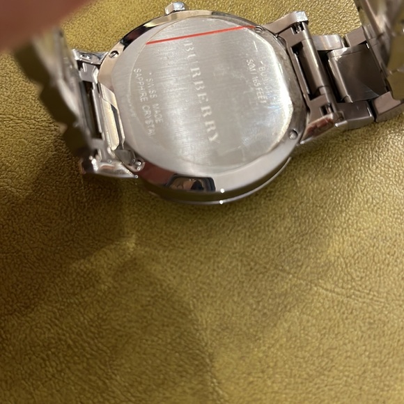 BURBERRY Watch - Picture 8 of 9